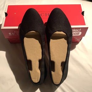 Skechers flats